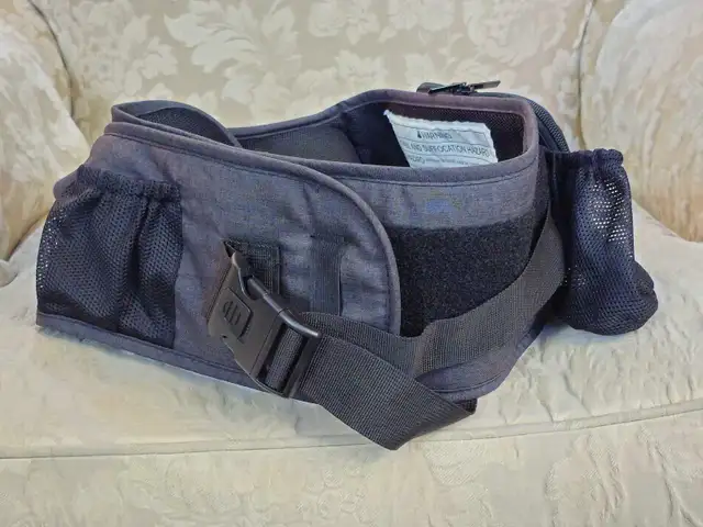 BabyHipster Carrier in Strollers, Carriers & Car Seats in City of Toronto - Image 6