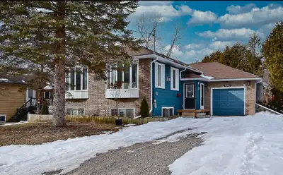 Room rental only The home has 6 bedrooms, 2 Bathrooms, 1 kitchen and two living rooms. Currently, we...