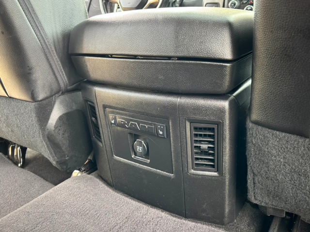 2018 Ram 3500 Laramie crew cab 4x4 in Cars & Trucks in Calgary - Image 4