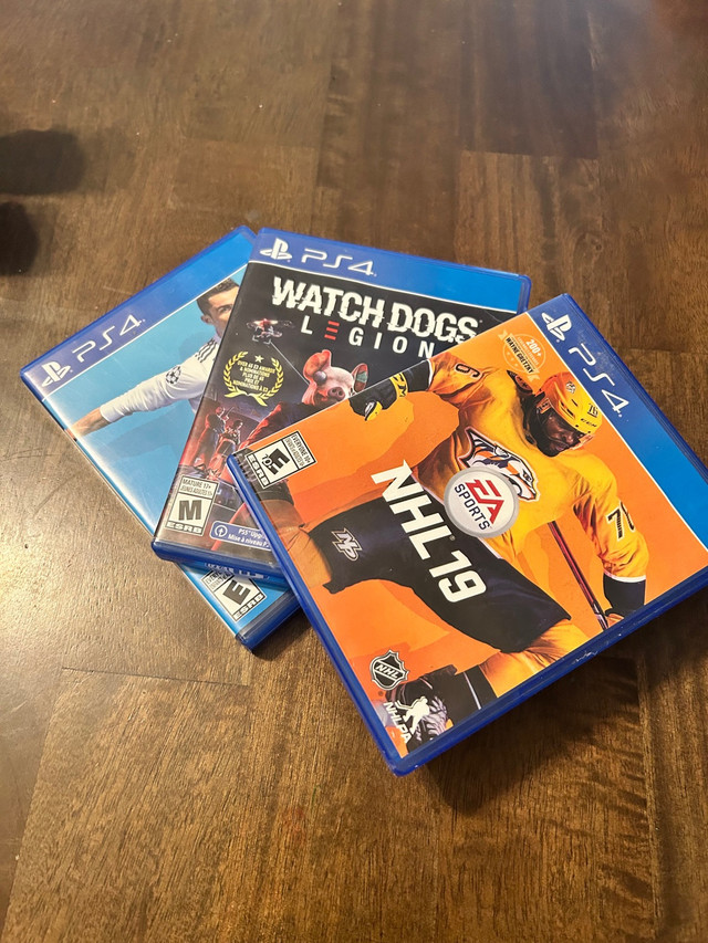 PS4 bundle of great condition  in Sony Playstation 4 in Ottawa - Image 3