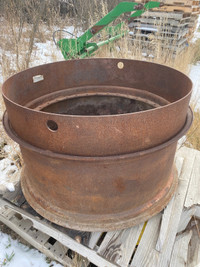 Used tractor tire rim/fire pit 