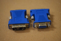 Adaptateurs VGA à/to DVI adapters