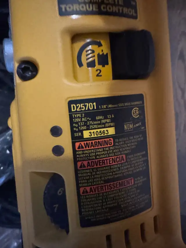 dewalt 1 7/8” SDS max hammer in Power Tools in Oshawa / Durham Region - Image 5
