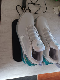 Nike Adapt Auto Max size 8 smart shoes