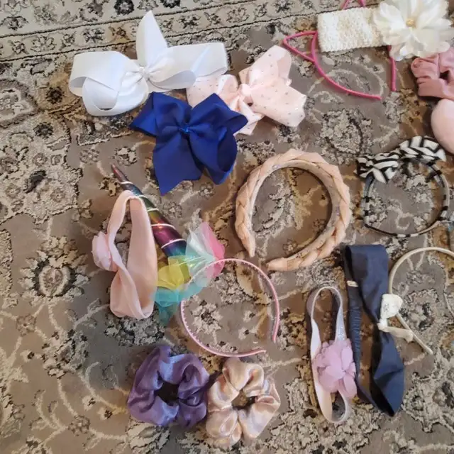 GIRLS HAIR ACCESSORIES  in Kids & Youth in Brantford - Image 5