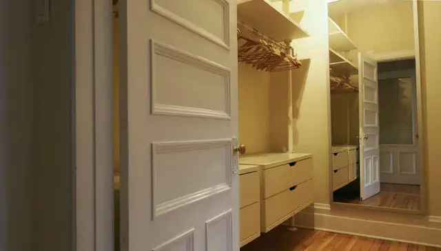 Stylish apartment 1-4 people, Mile End 1350p2 in Quebec in Canada - Image 6