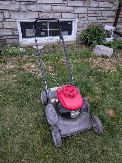 Runs great, new carburetor and fuel lines installed. Ready to work. Reliable Honda