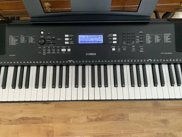 YAMAHA PSR-EW310 Clavier Portable 76 touches avec alimentation in Pianos & Keyboards in Longueuil / South Shore - Image 6