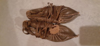 Traditional Romanian shoes - Opinca