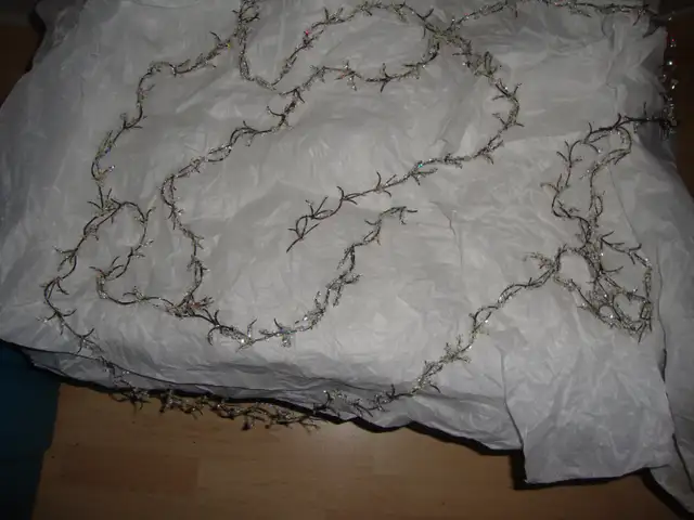 Branche scintillante et décoration de table assortie $15.00 in Home Décor & Accents in Longueuil / South Shore - Image 5