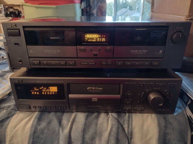 JVC 6+1 CD & Tape Deck in Stereo Systems & Home Theatre in North Bay - Image 2