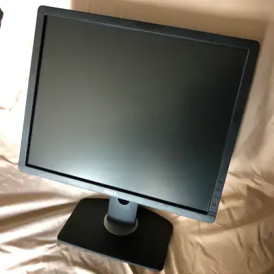 19” and 20” Dell Computer Monitors, View more