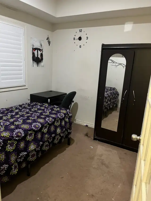Room for Rent in Room Rentals & Roommates in Oshawa / Durham Region - Image 2