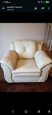 Leather armchair in Mississauga