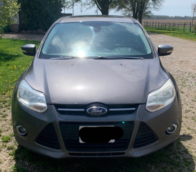 2012 Ford Focus SEL 5 speed