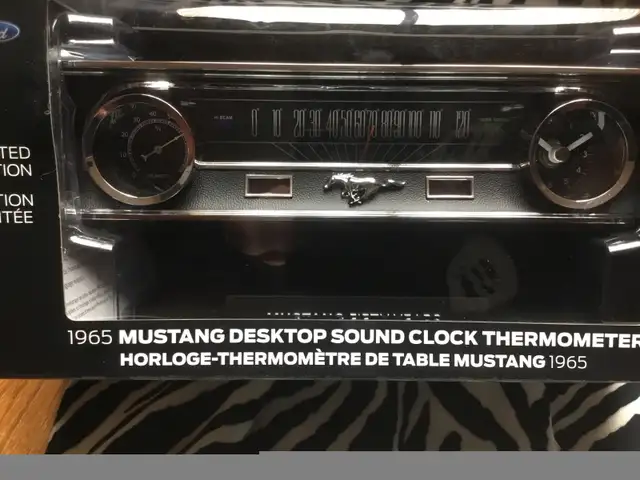 MUSTANG 1965 FIFTY YEARS DESKTOP SOUND CLOCK AND THERMOMETER in Arts & Collectibles in La Ronge - Image 3