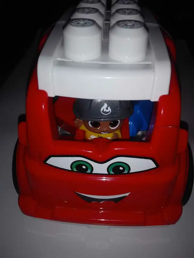 NEW!   Fire Truck MEGA BLOCKS in Toys & Games in City of Toronto - Image 6