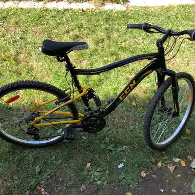 Vélo bicycle impeccable comme neuf marque Static CCM, View more