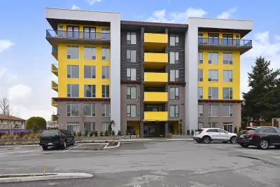 Upscale 1 bed. condo on top (6) floor with nice views of Mill Lake and the heart of Abbotsford. Spac...