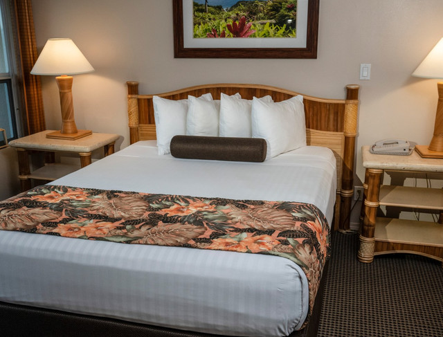 Hawaii Vacation- One Bedroom Maui Banyon Vacation Club in Hawaii