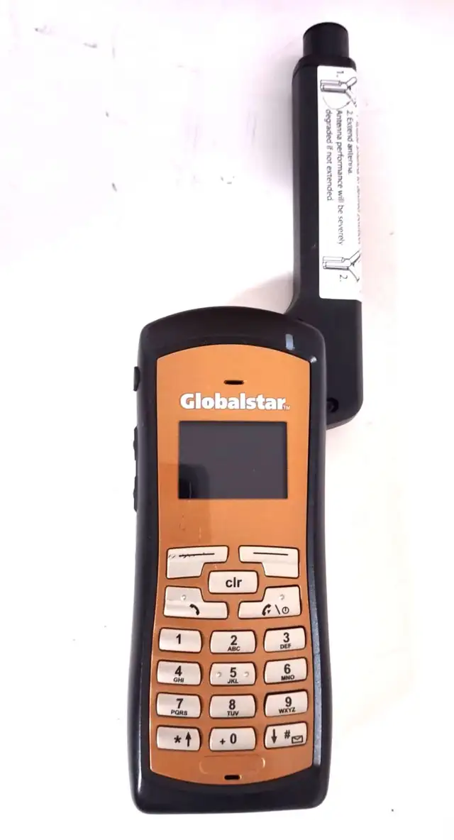 Globalstar Qualcomm  GSP-1700 satellite phone with charger & car in Cell Phones in Kitchener / Waterloo - Image 5