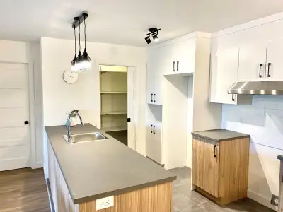 Immeuble locatif comprenant 30 unités à Drummondville, situé à l'angle de la rue des Grands-Ducs (Ma...