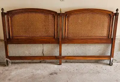 BEAUTIFUL AMERICAN "WHITE OF MEBANE" MID-CENTURY MODERN KING SIZE CANE,OAK AND BRASS BED HEADBOARD,...