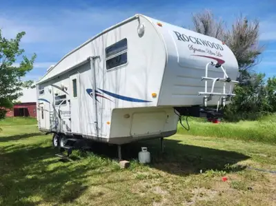 2008 Forest River Rockwood 8261 Bunk Model Fifth Wheel, View more