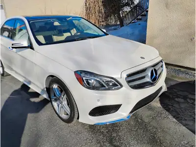 Voiture qui a connu 3 hivers. Je suis le deuxième propriétaire, le premier propriétaire remisait la...
