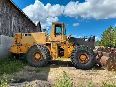 1988 Michigan L190 wheel loader 29.5x25 L-4 rubber Cummins NTC 855 335hp 6 yard bucket Good brakes e...