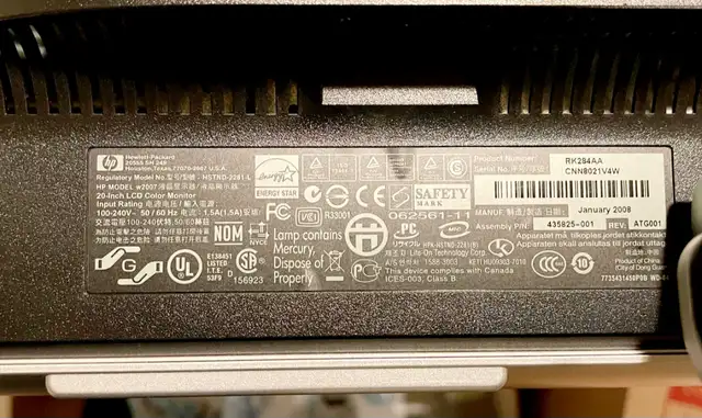 HP Computer Monitor in Laptop Accessories in Mississauga / Peel Region - Image 4