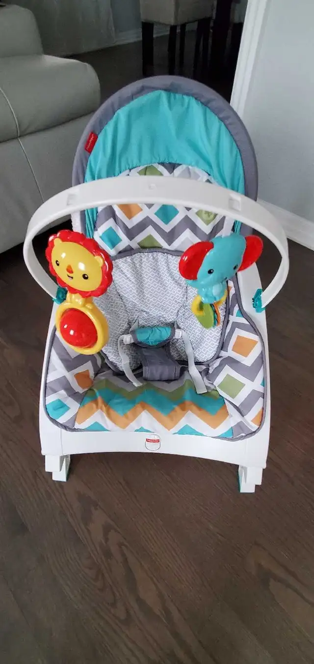 Fisher-Price Infant-to-Toddler Rocker in Playpens, Swings & Saucers in Markham / York Region - Image 2