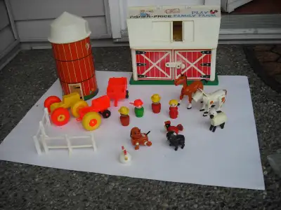FISHER PRICE BARN W SILO W ACCESS, View more