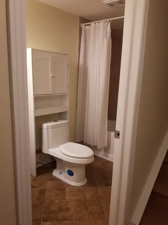 2-STOREY, 3 BED, 3.5 BATH, BONUS ROOM, ATTACHED GARAGE & DEVEOPE in Long Term Rentals in Calgary - Image 13
