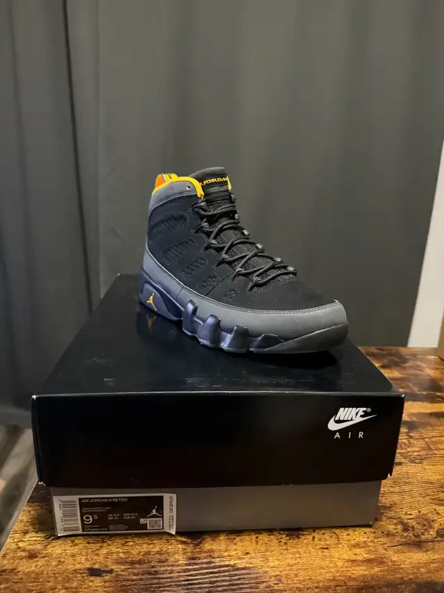 Air Jordan 9 “University Gold” – Size 9.5 Men – Brand New in Men's Shoes in Laval / North Shore - Image 2