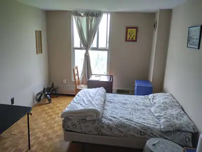 Master Br+1/2Bath. June 1st '25. Near Seneca Newham. $1120