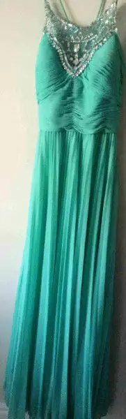 PROM DRESSS, WEDDING DRESS, OR ANY FORMAL DRESS-TURQUOISE SIZE 6, View more