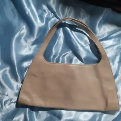 Gucci Leather Shoulder Bag Beige, View more