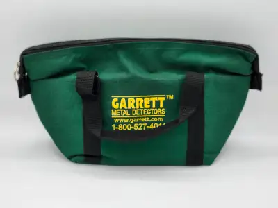 Garrett metal detectors carrying bag green used / sac de transport Garrett vert usagé Dimensions 7"1...