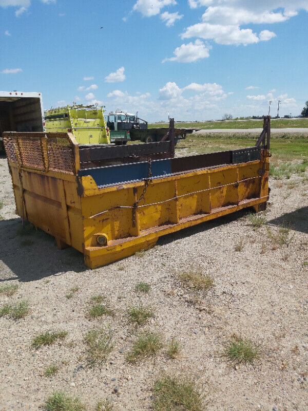 Front end loader gravel box in Other in Regina - Image 4