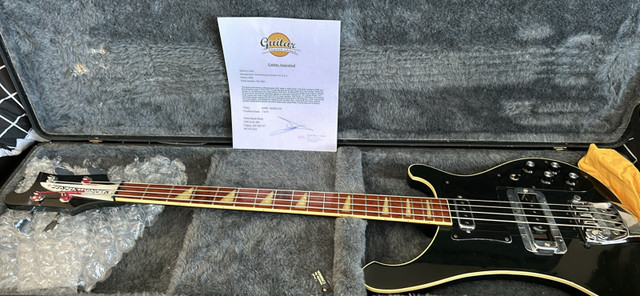 Basse guibson [1973/74 modèle 4001  in Guitars in Calgary
