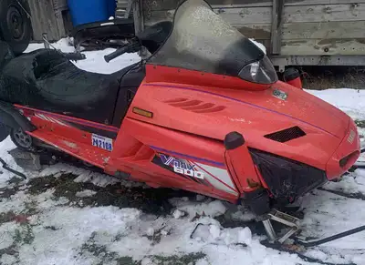 Selling my 1994 Yamaha Vmax 600. Starts and runs, with new belt installed. The sled will come with 2...