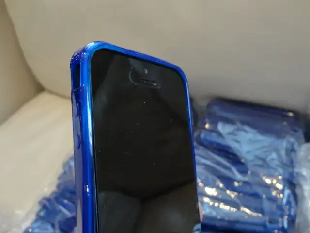 62 New iPhone 4/4s Corona iPhone Cases or Wall Art -$20 for all in Cell Phone Accessories in Kitchener / Waterloo - Image 5