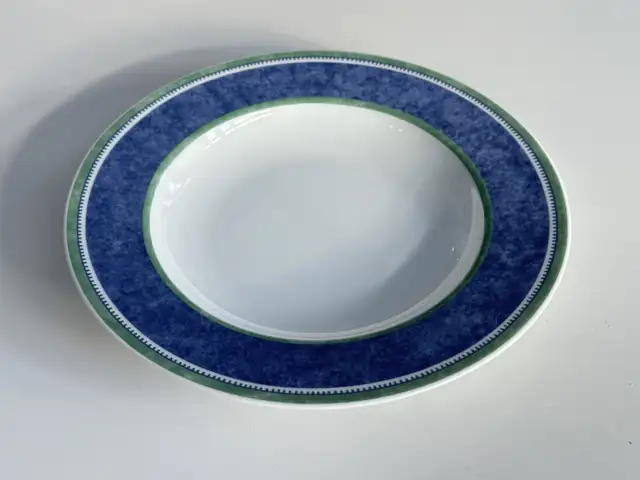 Villeroy & Boch Design Collection Excellent in Kitchen & Dining Wares in City of Montréal - Image 5