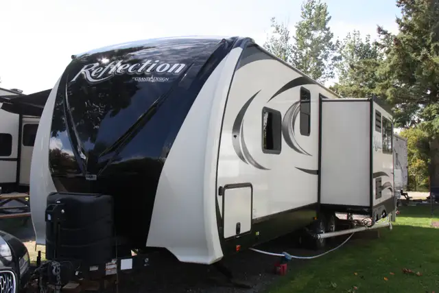 Travel Trailer Grand Design Reflection in Travel Trailers & Campers in Grand Bend - Image 3