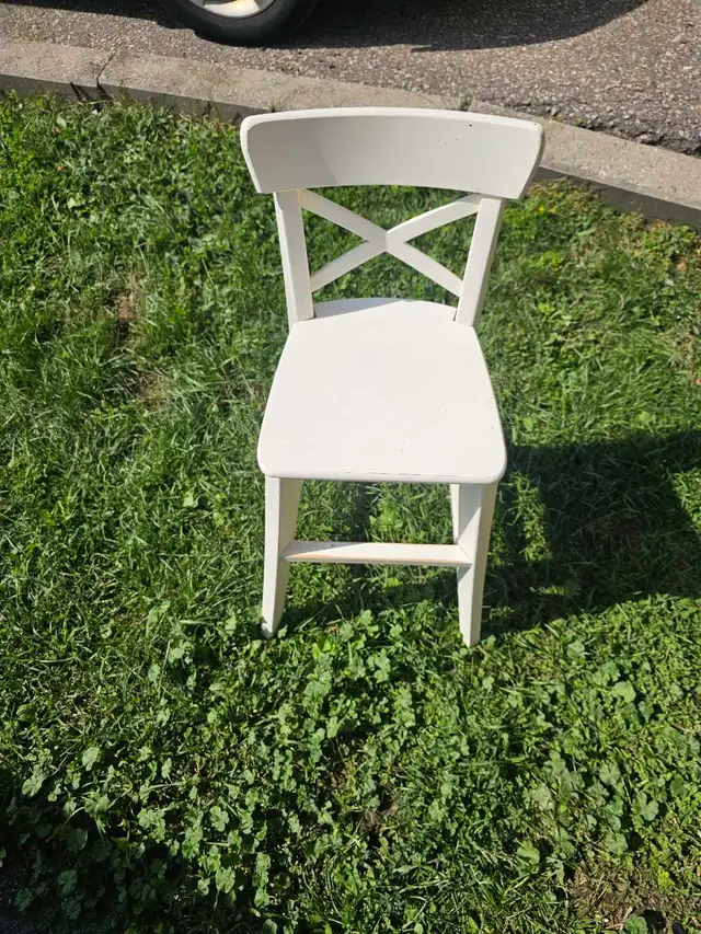 IKEA INGOLF Junior Chair white  in Feeding & High Chairs in City of Toronto - Image 3