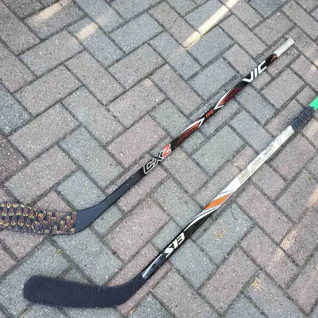 Jr. Hockey Sticks Composite  Easton  and VIC in Hockey in Barrie - Image 2