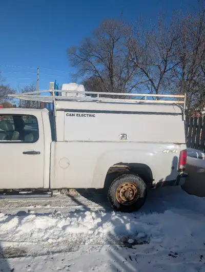 340 000 km. straps on def tank broke about a year ago put truck in limp mode. Easy fix it's a good t...