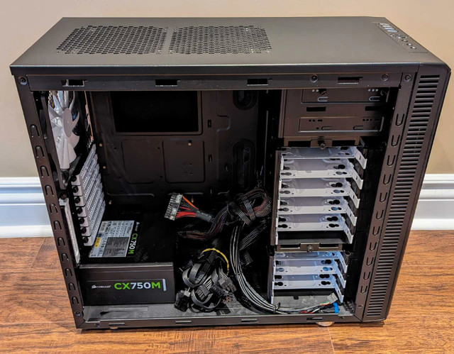 Fractal Design Define R4 Case with Power Supply/DVD drive in System Components in City of Toronto