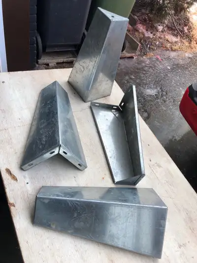 Pattes en métal galvanisé pour confectionner une table base style industriel où autre 21po. Hauteur,...